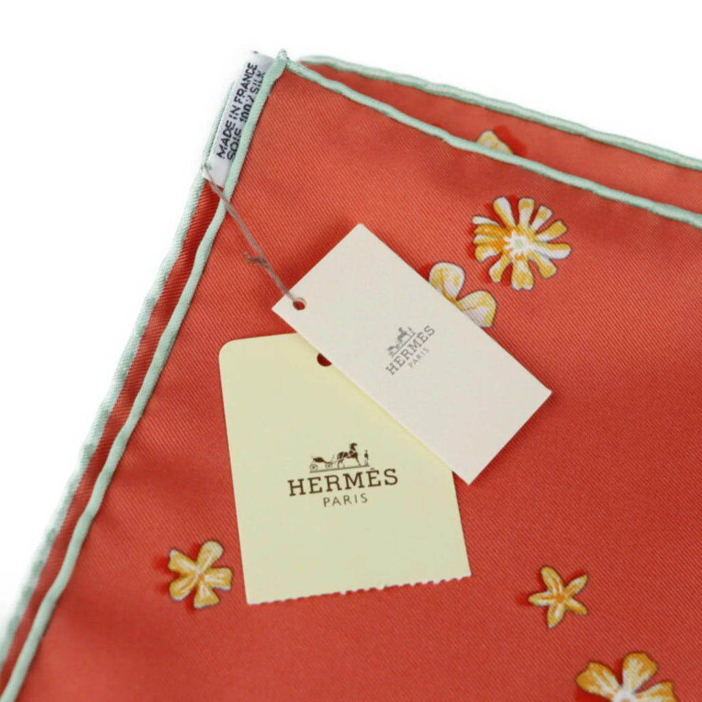 Pre-Owned HERMESize Hermes FLOWER POWER Carre 90 scarf silk CORAIL pink series multicolor (Like New)