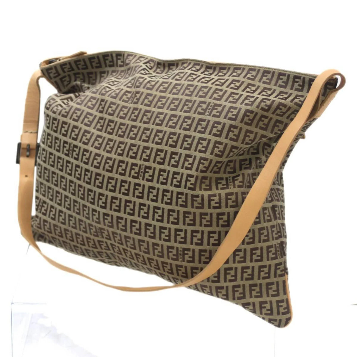 Pre-Owned FENDI Sizehoulder bag Zucca pattern Brown 2355.7VA020.28E (Good)
