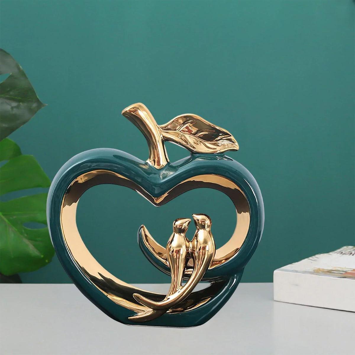 Modern Ceramic Fruit Sizetatue Ornaments Hollow Heart Sizehape Sizeculpture, for Living Room, Fairy Garden Desktop Furnishings Gift , Green