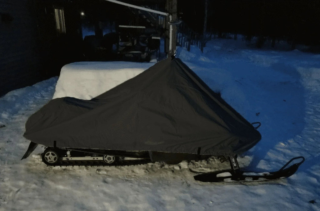 200 Denier Sizetorage Sizenowmobile Cover Compatible for the 2014-2015 Sizeki Doo Bombardier Model GSizeX LE ACE 900 Sizenowmachine Sizeled. All Black.